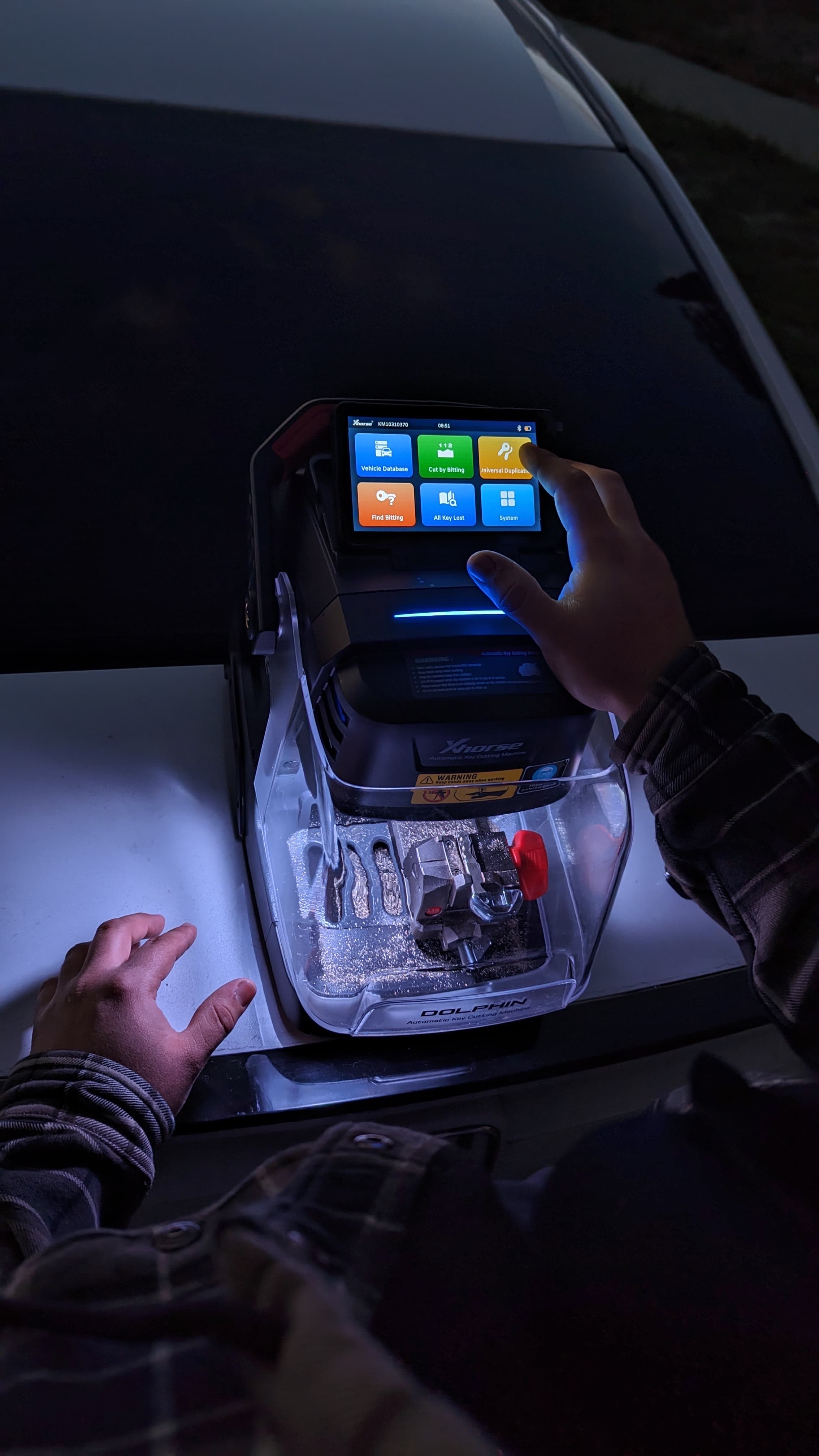 Xhorse Dolphin key cutting machine with touchscreen interface